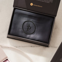 Afbeelding in Gallery-weergave laden, Bamboo Silk Kussensloop Midnight Blue