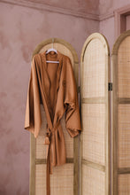 Afbeelding in Gallery-weergave laden, Bamboo Kimono Limited Edition